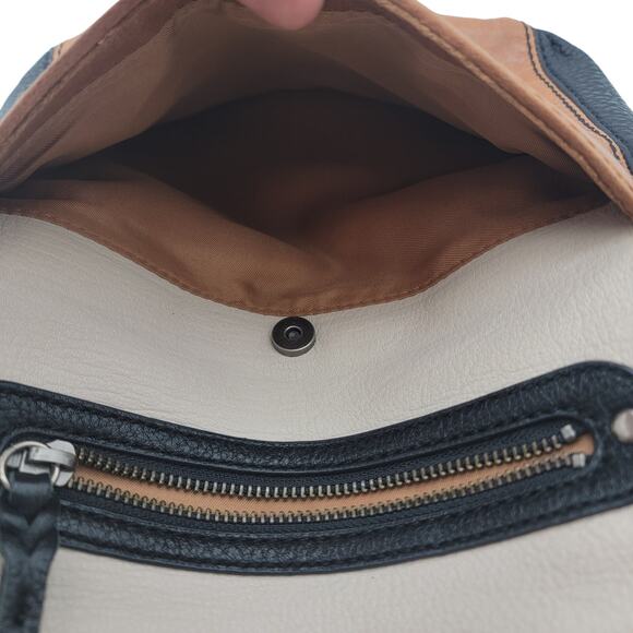 The Sak Leather Crossbody Purse - Picture 7 of 12